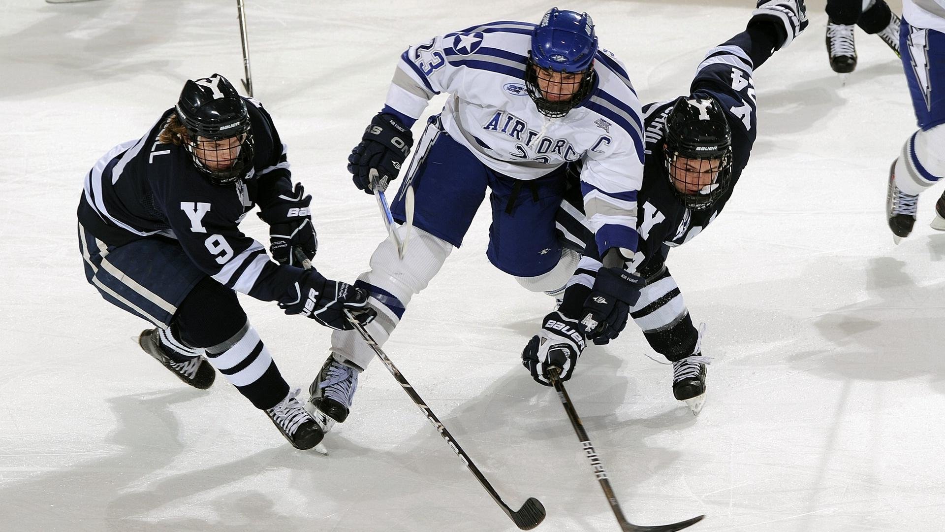 以“足球+生态文明”理念打造绿色青训新样板，青少年足球要营造一个好的大环境需要做到哪些方面