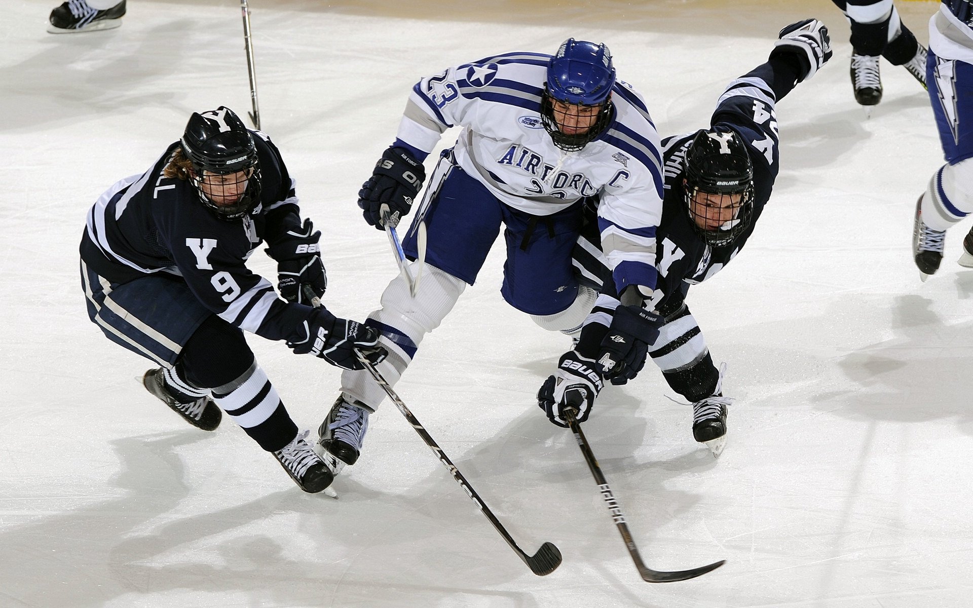 智能足球训练设备荣获多项国家专利，助推行业科技创新，智能足球装备